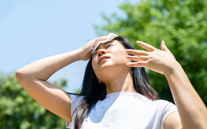 trieu-chung-say-nang